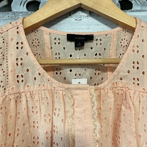 NWT J. Crew Peach Cotton Eyelet Puff Sleeve Crop Button down Prairie Blouse - Picture 5 of 6